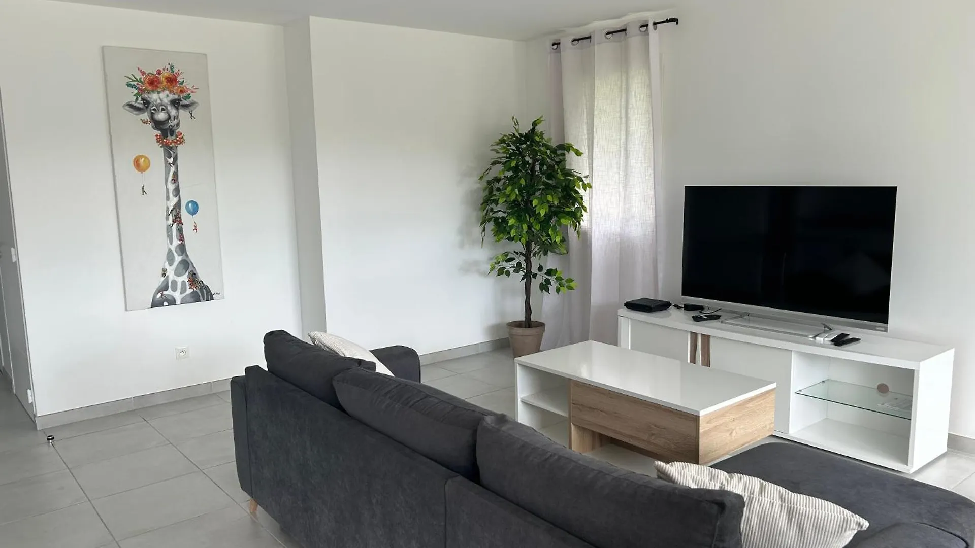 Appartement Neuf Marina Etang Z Abricotの連絡先
